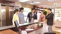 立文替悠悠送上遊記給眾人，更說出悠悠極重視他們。