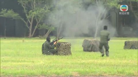 石崗新圍解放軍軍營開放 逾二萬人參觀 石崗新圍解放軍軍營開放 逾二萬人參觀