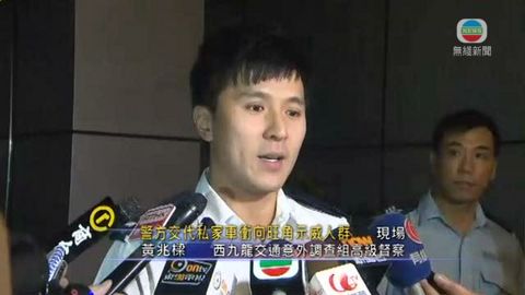 [現場]警方交代私家車衝向旺角示威人群