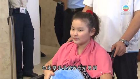 曼谷爆炸受傷女童出院 將接受物理治療