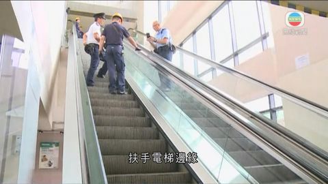 荃灣有市民被扶手電梯夾傷 送院治理