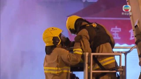 消防指需待火場溫度降低 再進行內部滅火