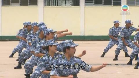 香港大學生軍事生活體驗營 80名學生結業