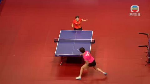 國家乒乓球運動員示範表演 丁寧對劉詩雯
