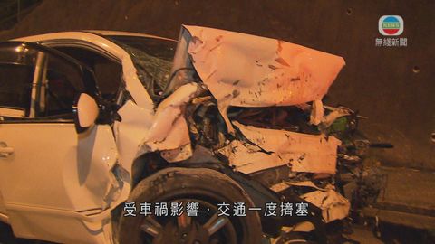 西貢2私家車相撞 釀1死2傷