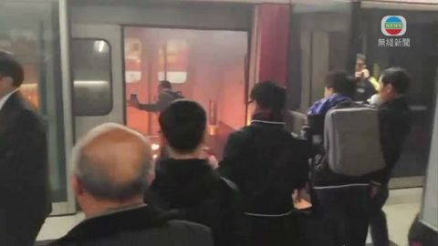 港鐵縱火案 60歲男子涉縱火被捕