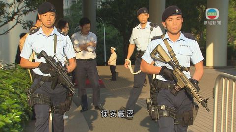 印尼總統訪港警加強保安 反恐特勤隊持槍巡邏