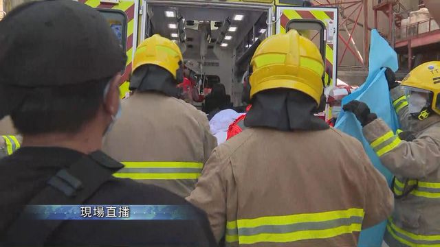 油塘東源街車禍 現場消息指有途人捲入田螺車車底