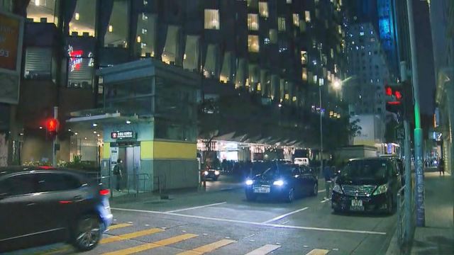 兩男疑遭迷姦其中一人暴斃 消息指警方拘兩人包括衝鋒隊警員 兩男疑遭迷姦其中一人暴斃 消息指警方拘兩人包括衝鋒隊警員
