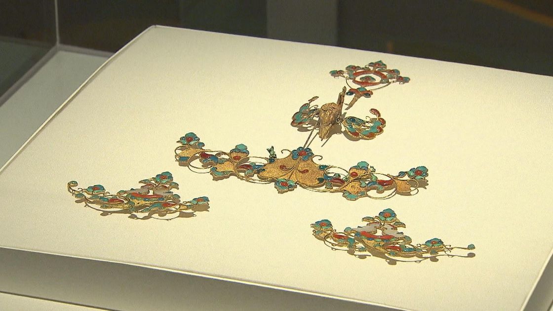 香港故宮開幕一周年 專家修復技術助文物展品重現光輝 | 無綫新聞TVB News