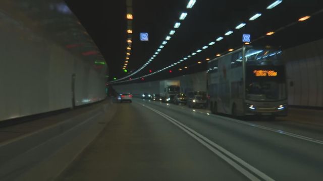 【大欖隧道車禍】大欖隧道取消單管雙程行車 行車管道恢復正常