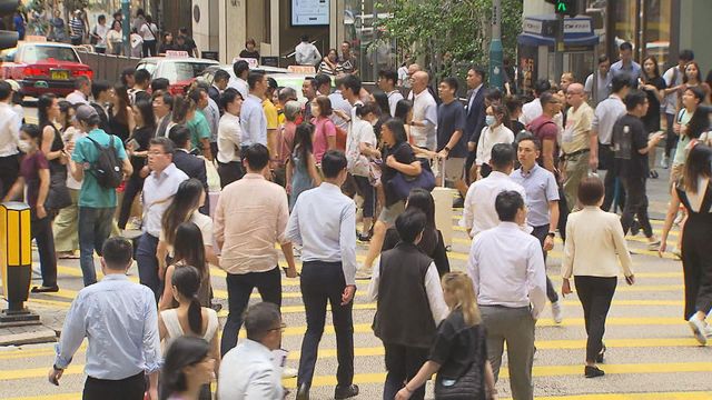 時事多面睇｜有僱主擬改聘用條款避遣散費　取消強積金對沖對僱員保障因加得減？