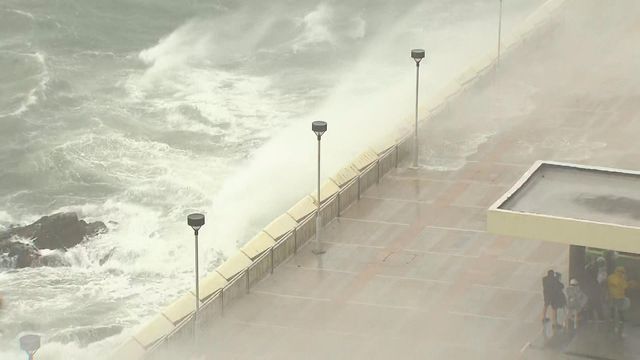 The Observatory will issue the Gale or Storm Signal No. 8 at 4:10 p.m. The Observatory will issue the Gale or Storm Signal No. 8 at 4:10 p.m.