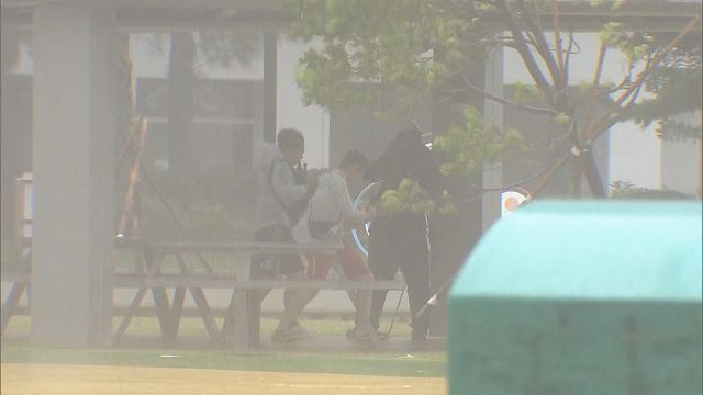 Observatory will consider issuing Strong Wind Signal No. 3 between 7 and 9 p.m.