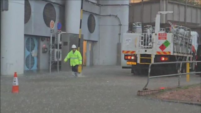 天氣｜瑪麗醫院對開水浸積水已疏導　急症室及救護車服務回復正常