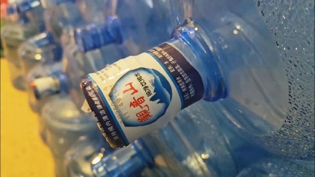 時事多面睇｜冒牌水風波10多人接受紀律聆訊　買錯水有何處分？