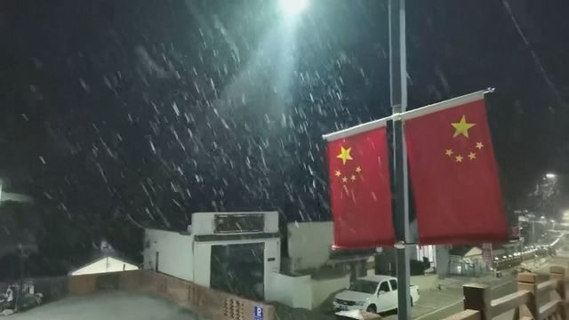Cold Snap Sweeps Through China Cold Snap Sweeps Through China