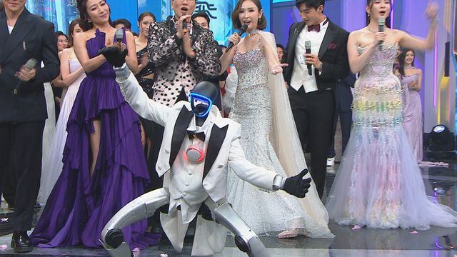 延伸閱讀|宇樹機械人再現「公仔箱」 科技藝術融合成趨勢? 延伸閱讀|宇樹機械人再現「公仔箱」 科技藝術融合成趨勢?