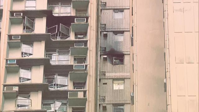 Blaze broke out in Tsz Wan Shan, three sent to hospital Blaze broke out in Tsz Wan Shan, three sent to hospital