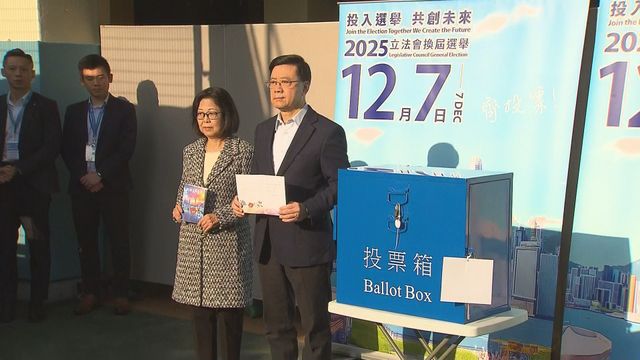 Senior officials cast their LegCo votes Senior officials cast their LegCo votes