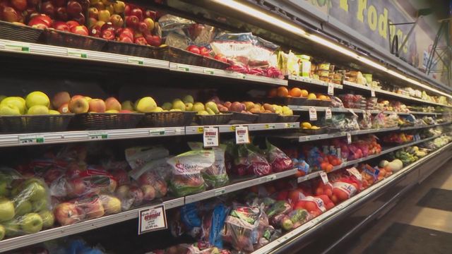 特朗普簽署行政命令 要求調查外資企業涉及食品反競爭行為 特朗普簽署行政命令 要求調查外資企業涉及食品反競爭行為