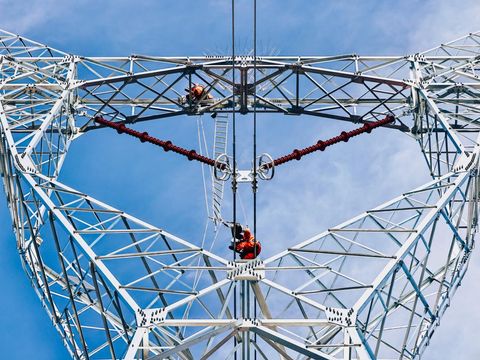 內地電力市場交易活躍　1至11月總電量首破6萬億千瓦時