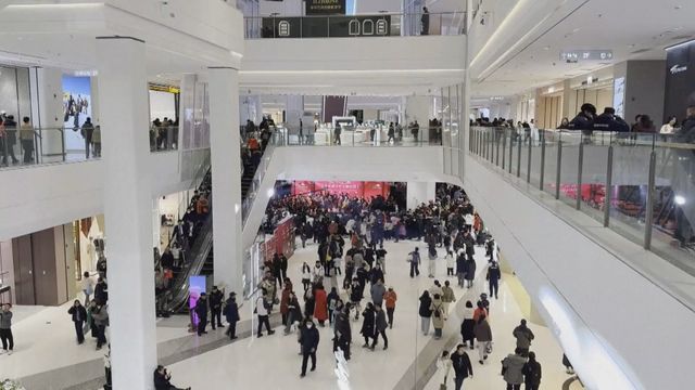 Mainland new year consumer spending goes up year-on-year