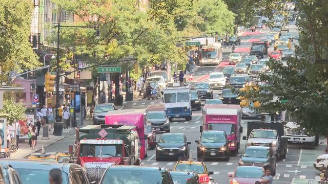 特朗普要求國防企業加大生產及研發投入　停止股票回購及派息