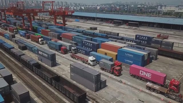 中國與中亞國家貨物出入口總額創新高　首破千億美元大關