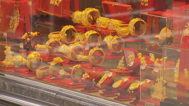 Gold and silver prices hitting record highs in Asian Trading