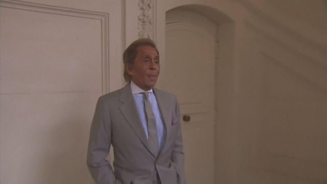 華倫天奴創辦人、意大利殿堂時裝設計師加拉瓦尼寓所離世　享年93歲