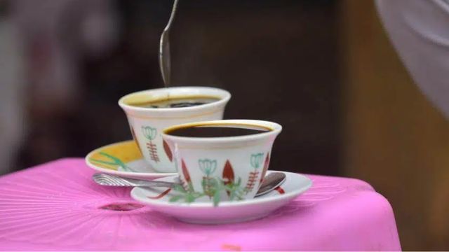 鍾情飲咖啡＝皮膚更年輕？多飲可抗氧化抗炎？即睇海外基因研究、抗老化實驗結果