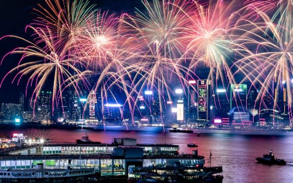 新春煙花匯演2026|年初二維港綻放 共慶馬年來臨|觀賞攻略 新春煙花匯演2026|年初二維港綻放 共慶馬年來臨|觀賞攻略