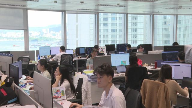 港股先升後跌　兩萬七關口得而復失