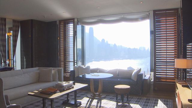 瑰麗酒店全球推16周全薪育嬰假 男女員工同受惠 瑰麗酒店全球推16周全薪育嬰假 男女員工同受惠