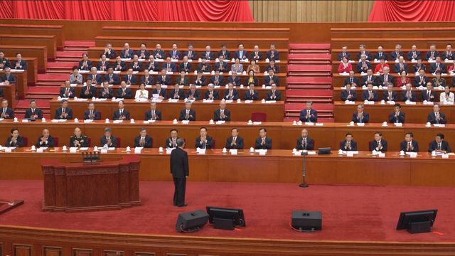 National People's Congress holds 2nd plenary meeting