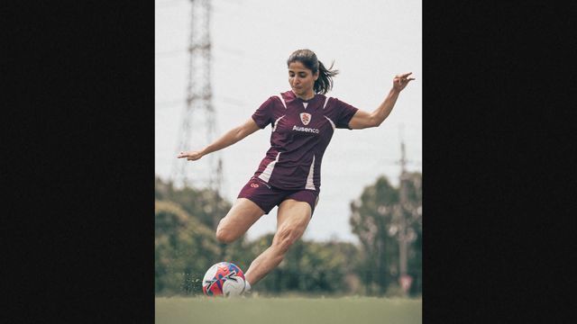 兩名留澳洲伊朗女足球員首次公開露面　參加布里斯班獅吼訓練