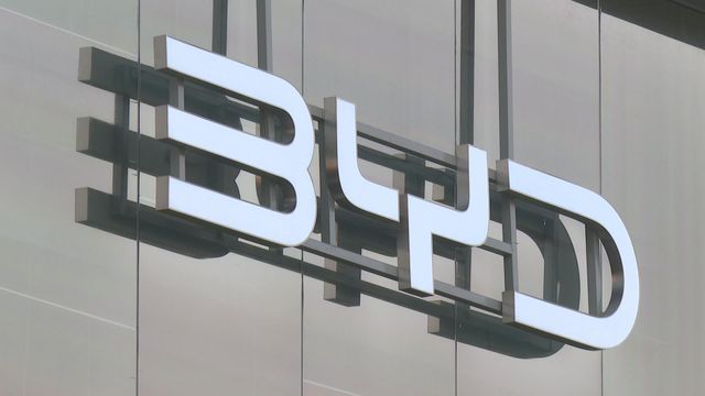 中國車企打破日本25年壟斷摘全球銷量冠軍　分析：三大優勢助力登頂｜專家解析