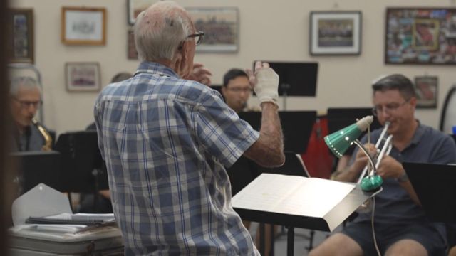 澳洲西澳104歲指揮家每星期帶領社區樂團排練 挑戰最年長世界紀錄 澳洲西澳104歲指揮家每星期帶領社區樂團排練 挑戰最年長世界紀錄