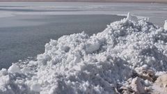 Qinghai Lake enters thawing season looking like sapphire