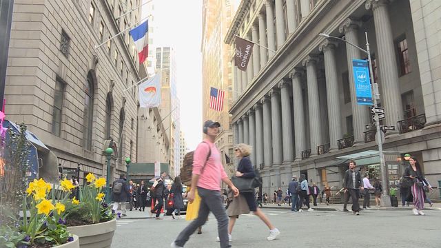 美國政府三月預算赤字按年增40億美元 至1640億美元 美國政府三月預算赤字按年增40億美元 至1640億美元