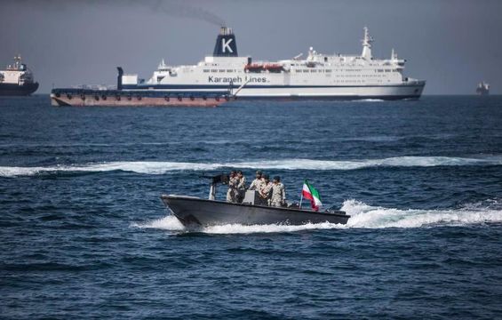 新華社：美軍稱全面切斷伊朗海上貿易　單日仍曾有8艘船通過霍爾木茲海峽｜國際分析