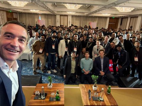 科技前綫｜OpenAI再失高層　產品總監Sora負責人同日離巢　競爭大、前景未明？