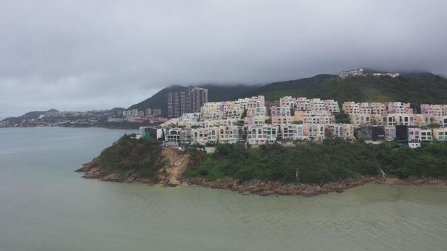 兩人涉紅山半島獨立屋僭建審訊後裁定罪成　下周二判刑