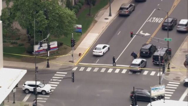 US police officer killed in hospital shooting 