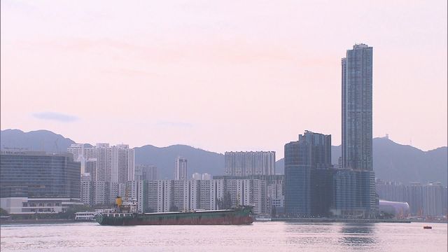 Amber rainstorm warning in force and cooler weather by midnight