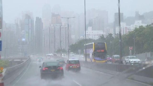 Amber rainstorm warning cancelled