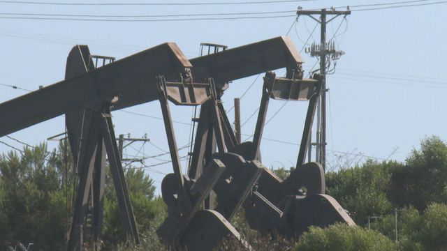 國際油價走勢波動　曾升逾半成其後升幅顯著收窄