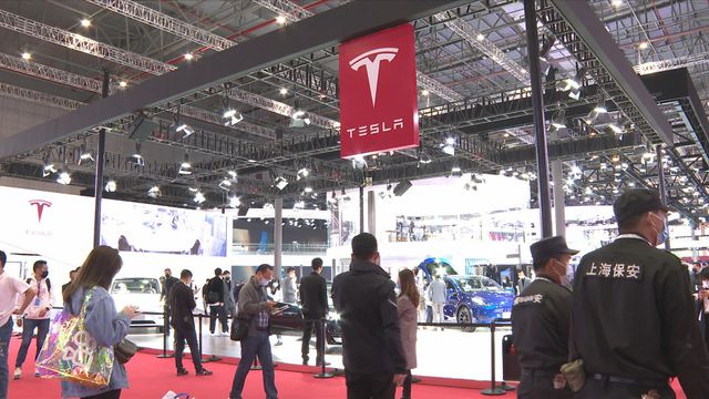 Tesla因後視攝影機影像延遲問題　在美召回近21.9萬輛車