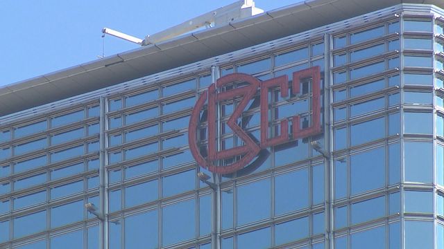 據報長和考慮進一步出售電訊資產